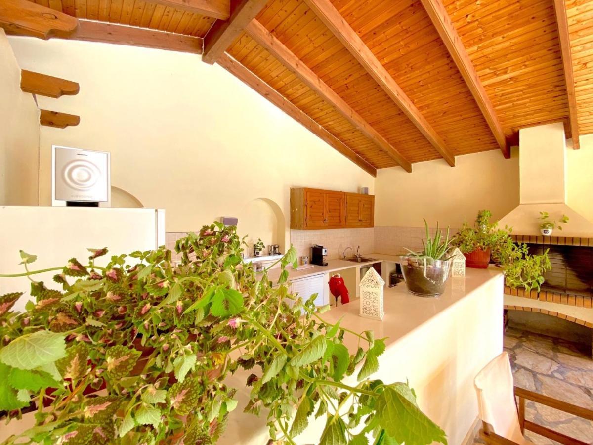 Villa Aliki Nissaki With Private Pool By Dadovillas