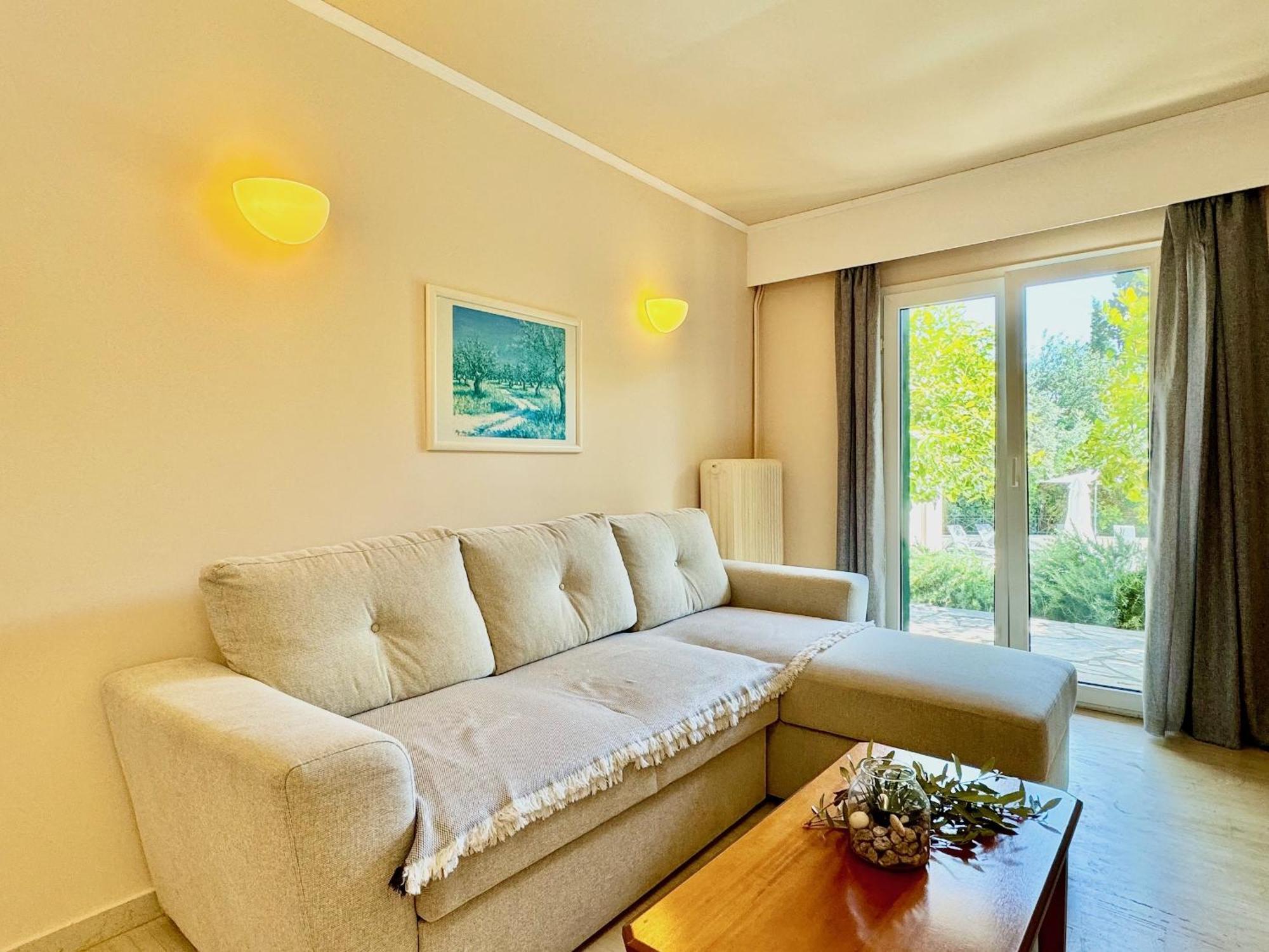 Villa Aliki Nissaki With Private Pool By Dadovillas Nisaki (Corfu)